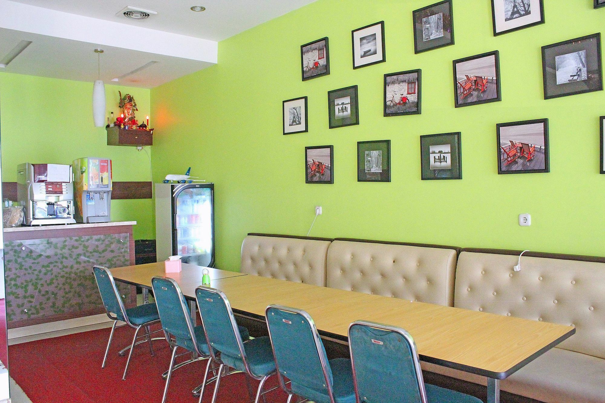 Zen Rooms Rujia Pecenongan Jakarta Ngoại thất bức ảnh